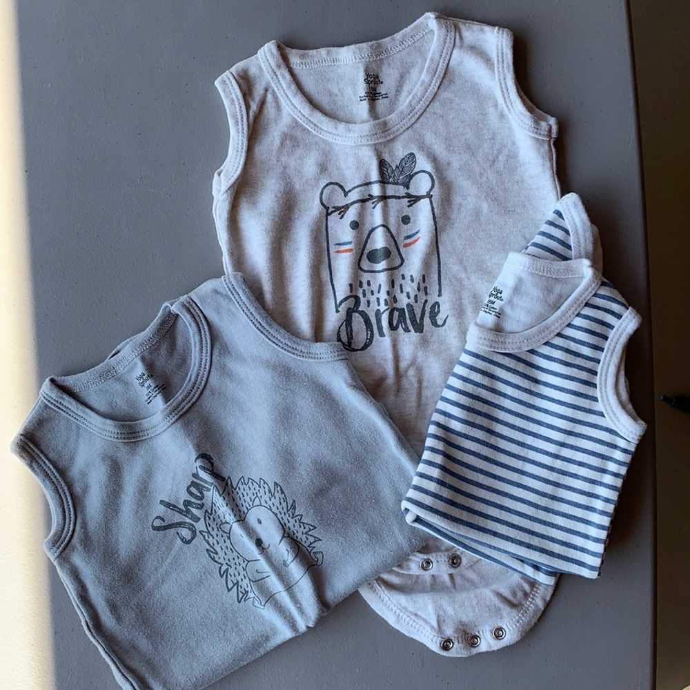Sleeveless onesies. 18m. Excellent condition.